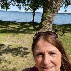 Meet your Posher, Pam